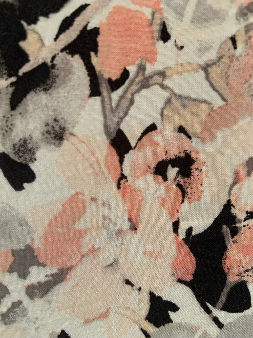 Liz Claiborne White Floral Sleeveless Button Front Blouse - Picture 3 of 3